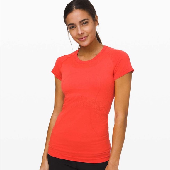 Lululemon “Thermal Red” swiftly tech short sleeve - Picture 5 of 5
